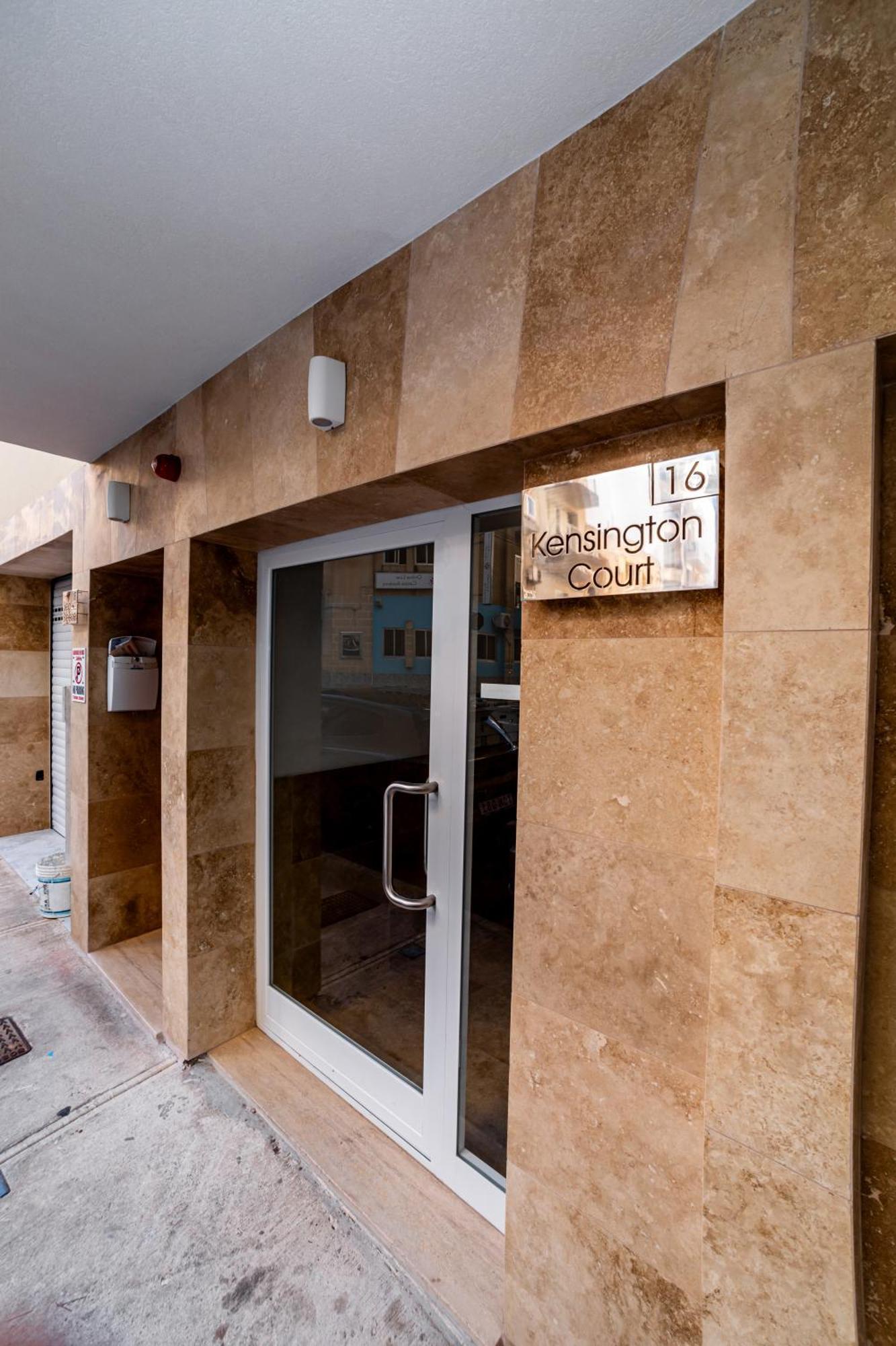 Sea Breeze, Spacious 2-Bedroom Lux Seaside Apartments St. Paul's Bay Exterior foto