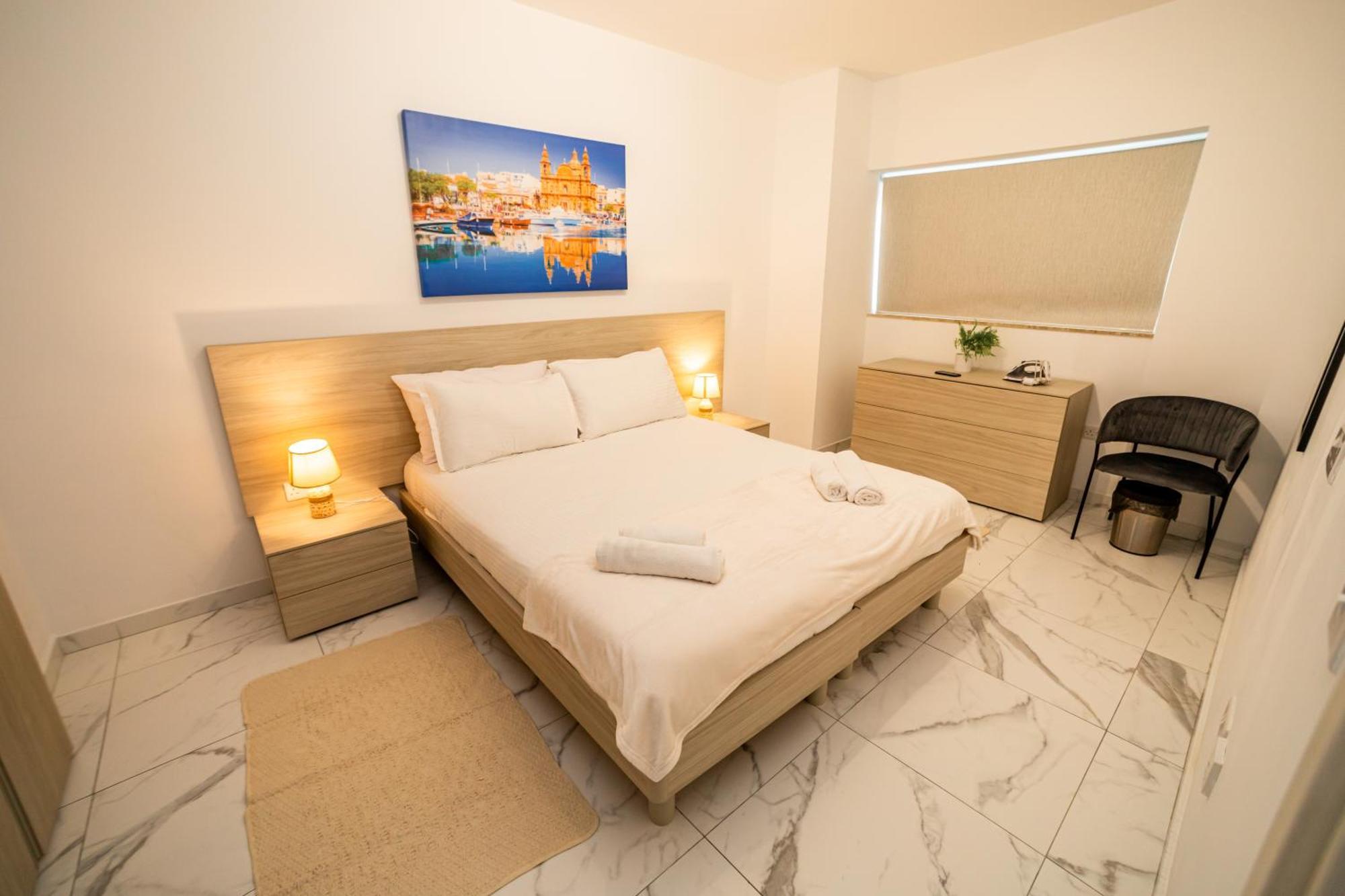 Sea Breeze, Spacious 2-Bedroom Lux Seaside Apartments St. Paul's Bay Exterior foto