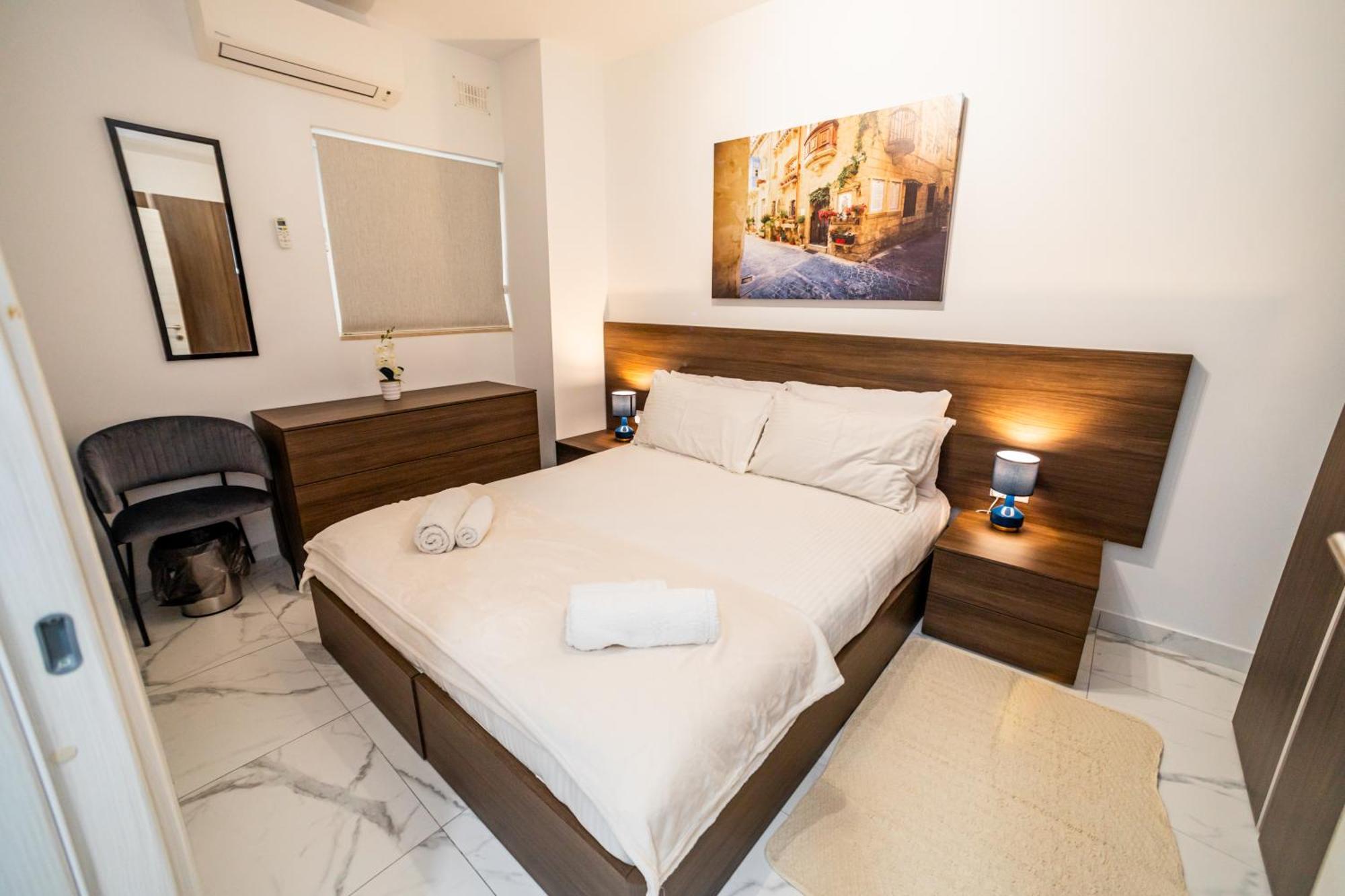 Sea Breeze, Spacious 2-Bedroom Lux Seaside Apartments St. Paul's Bay Exterior foto